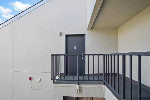 1 Appian WAY 715-13, South San Francisco, CA 94080