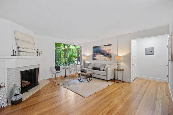 212 Lee ST, Oakland, CA 94610