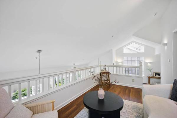 7 Moonlight CT, South San Francisco, CA 94080