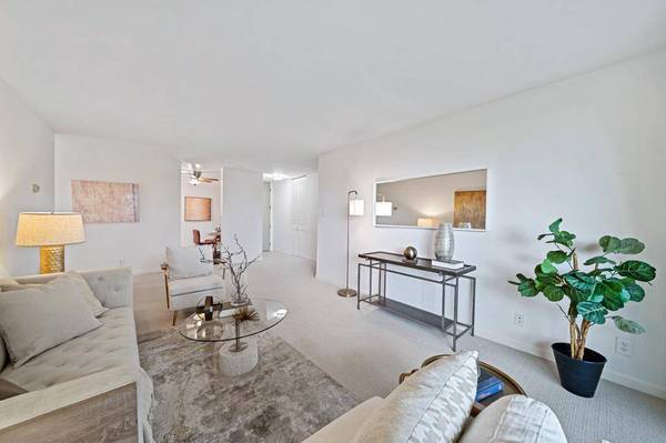 5341 Shelter Creek LN, San Bruno, CA 94066