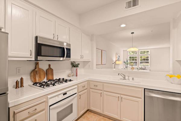 613 Swallowtail CT, Brisbane, CA 94005