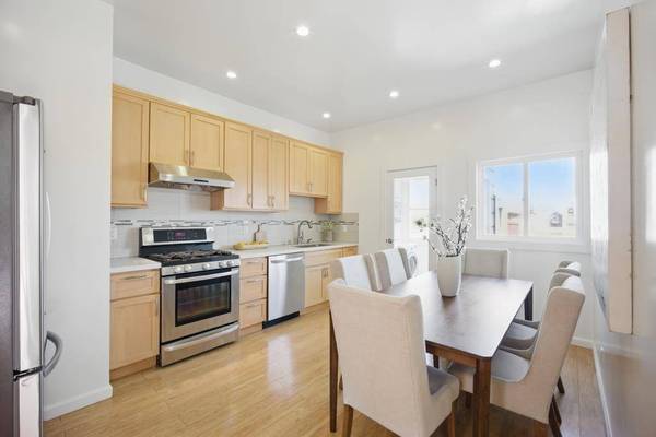 126 Lisbon ST, San Francisco, CA 94112