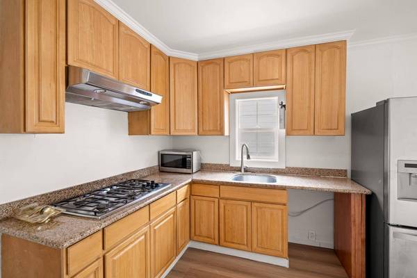 327 Willits ST, Daly City, CA 94014