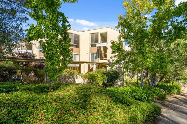 320 Vallejo DR 40, Millbrae, CA 94030