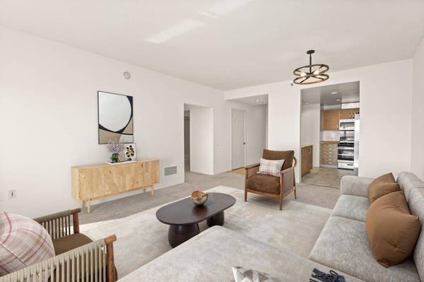 1 Mandalay PL 1007, South San Francisco, CA 94080