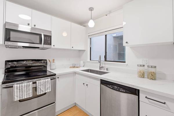 320 Peninsula AVE 316, San Mateo, CA 94401