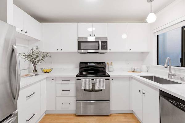 320 Peninsula AVE 316, San Mateo, CA 94401