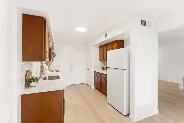 2405 Liberty, South San Francisco, CA 94080