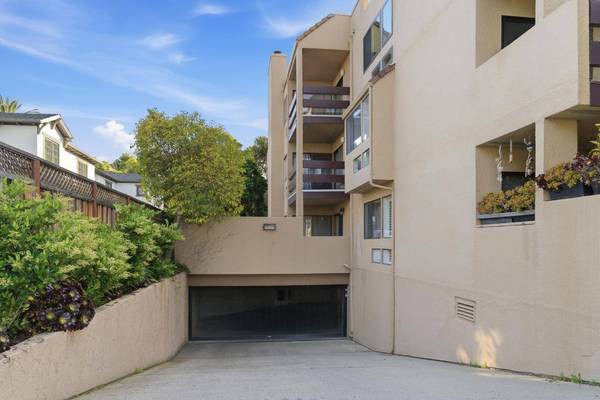 58 E Poplar AVE 4, San Mateo, CA 94401