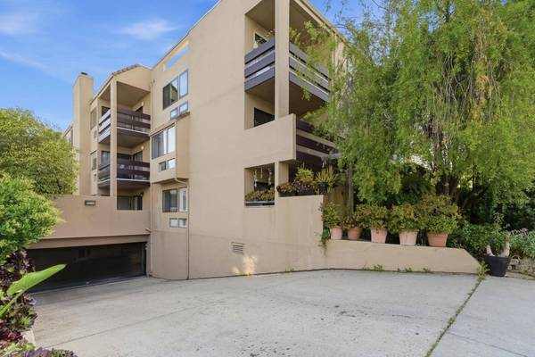 58 E Poplar AVE 4, San Mateo, CA 94401