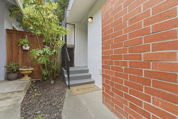 1960 Earl AVE, San Bruno, CA 94066