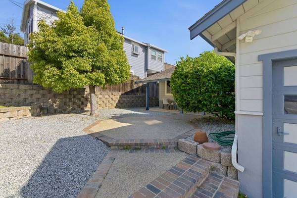 484 Monterey ST, Brisbane, CA 94005