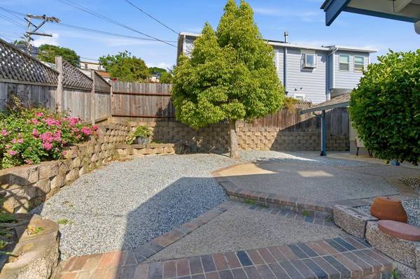 484 Monterey ST, Brisbane, CA 94005