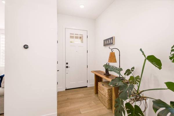 888 Broadway, Belmont, CA 94002
