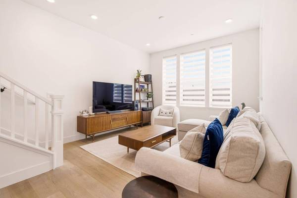 888 Broadway, Belmont, CA 94002