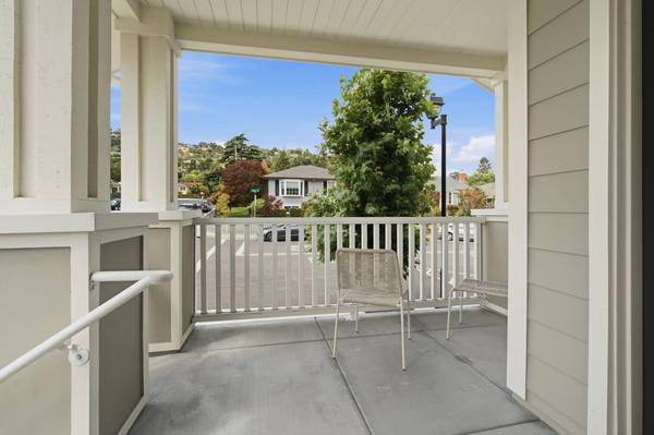 888 Broadway, Belmont, CA 94002