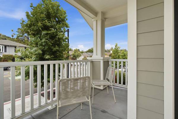 888 Broadway, Belmont, CA 94002