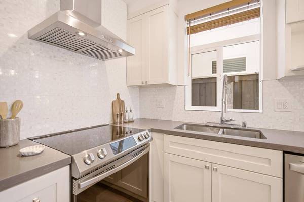 1721 Middlefield RD, Redwood City, CA 94063