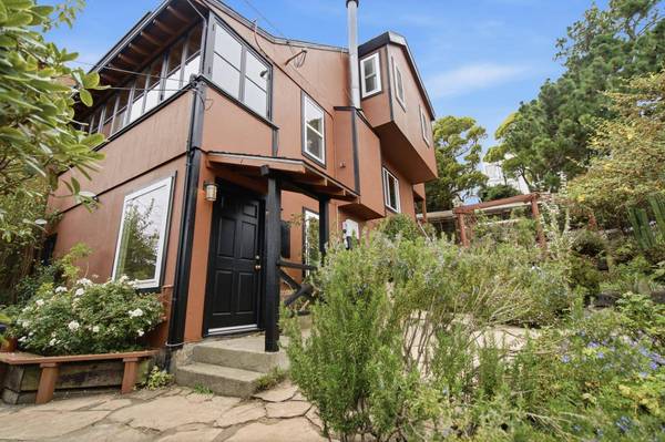 142 Josiah AVE
