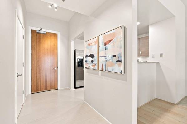 1 Mandalay PL 1510, South San Francisco, CA 94080