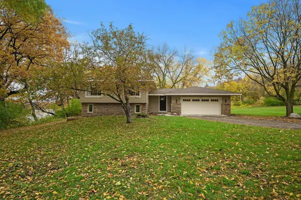 18141 Robinson CIR, Dayton, MN 55327