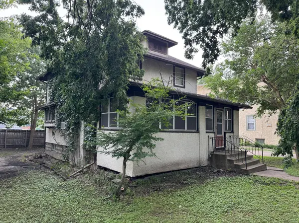1516 Brook AVE SE, Minneapolis, MN 55414