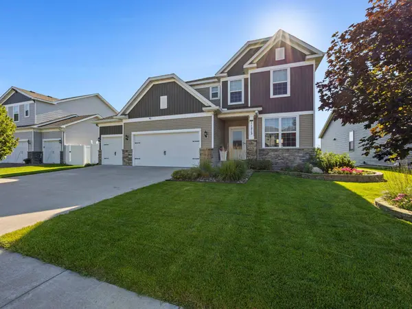 11213 Zest CT NE, Blaine, MN 55449