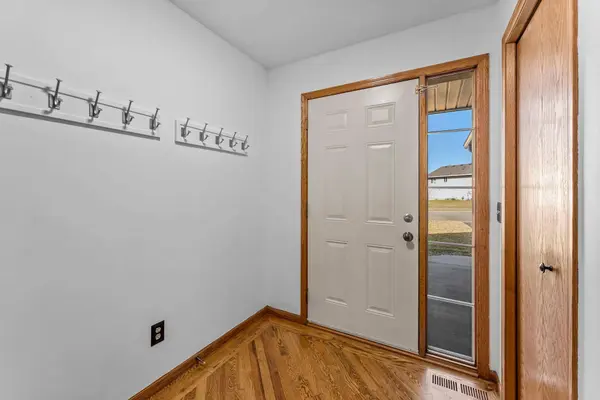 13870 2nd AVE N, Zimmerman, MN 55398