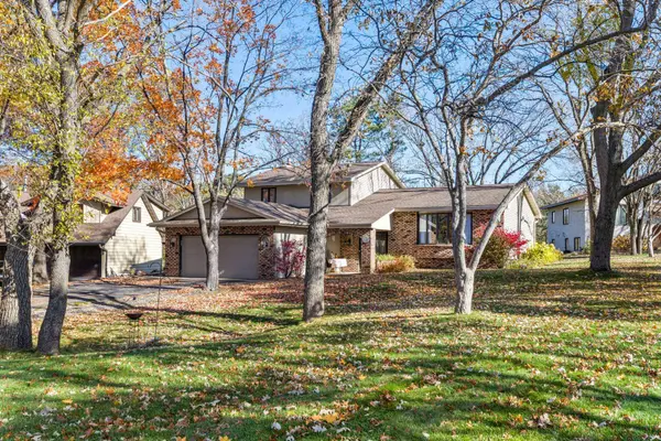 11711 Evergreen CIR NW, Coon Rapids, MN 55448