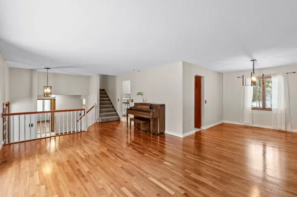 11711 Evergreen CIR NW, Coon Rapids, MN 55448