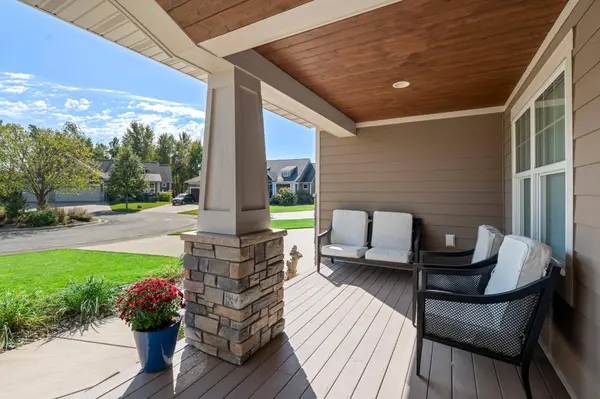 849 Fox CV, Circle Pines, MN 55014