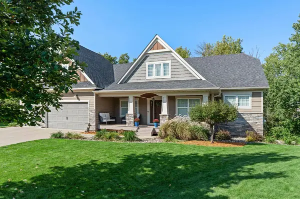 849 Fox CV, Circle Pines, MN 55014