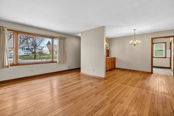 1103 12th AVE NW, Rochester, MN 55901
