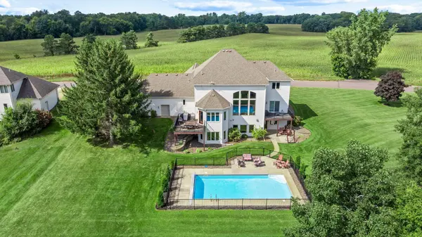 2122 141st LN NE, Ham Lake, MN 55304
