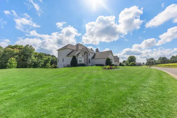 2122 141st LN NE, Ham Lake, MN 55304