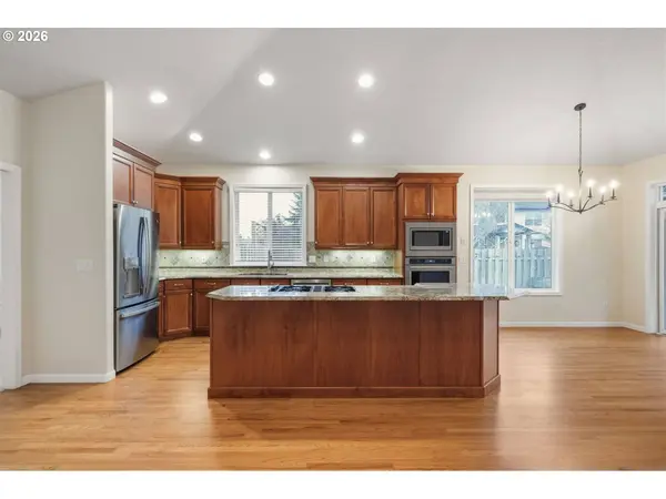 12406 NW 46TH AVE, Vancouver, WA 98685