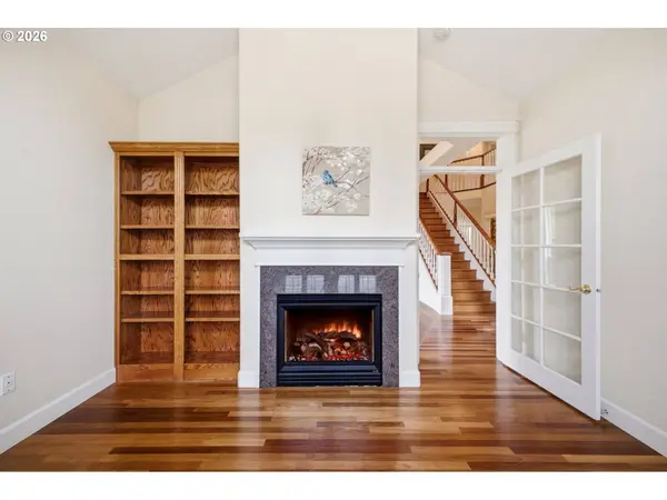 12611 NW 33RD AVE, Vancouver, WA 98685