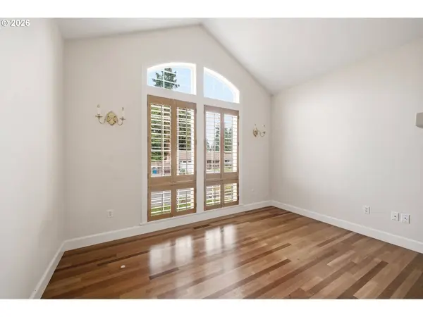 12611 NW 33RD AVE, Vancouver, WA 98685