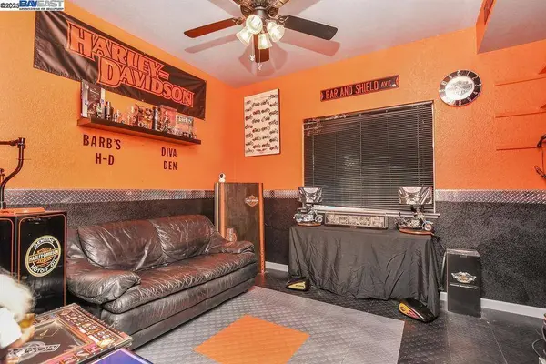 1743 Freeport Ct, Oakley, CA 94561
