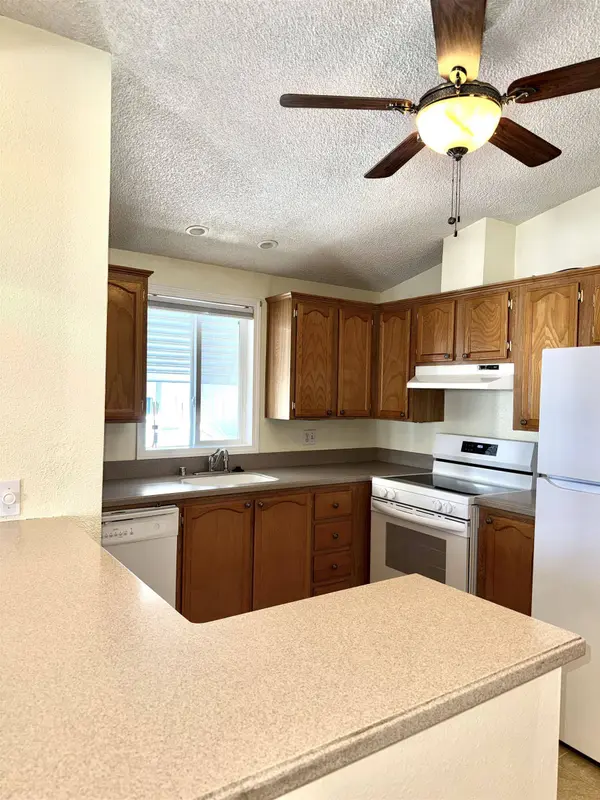 3660 Walnut Blvd #TRLR 6, Brentwood, CA 94513