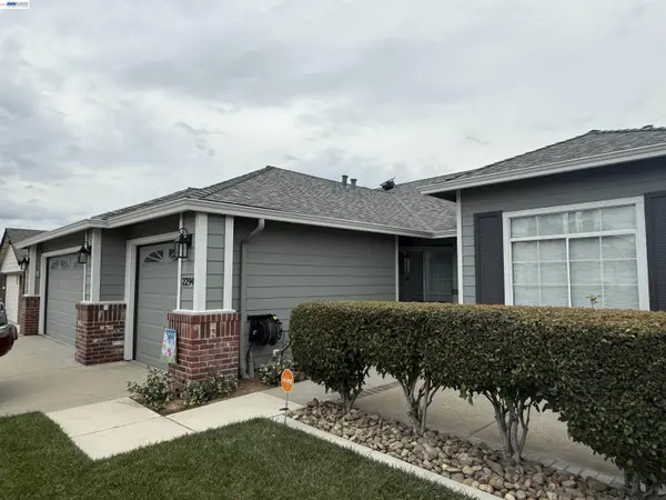 2294 El Monte Dr, Oakley, CA 94561
