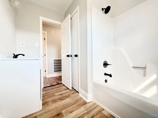 4617 Blue Haven Drive NW, Huntsville, AL 35810