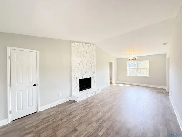 4617 Blue Haven Drive NW, Huntsville, AL 35810