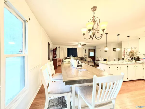 105 Mcfarlen Drive, Hazel Green, AL 35750