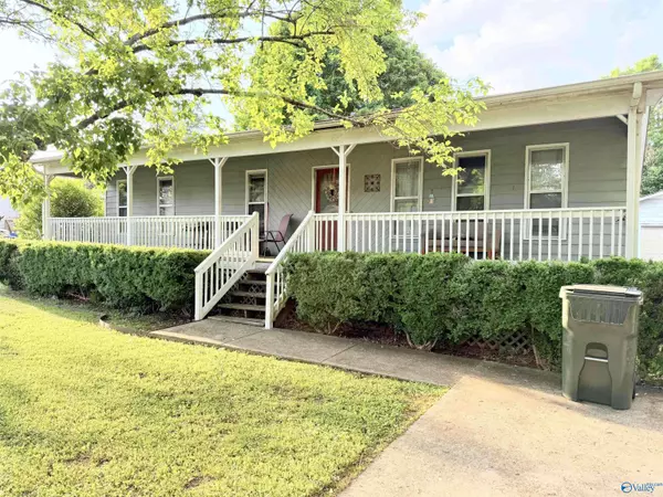 105 Mcfarlen Drive, Hazel Green, AL 35750