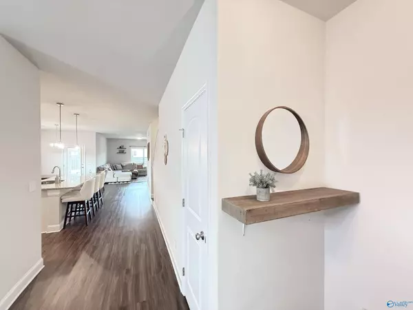 123 River Pointe Drive, New Market, AL 35761