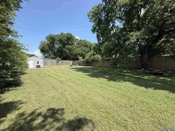 3911 Newson Road, Huntsville, AL 35805