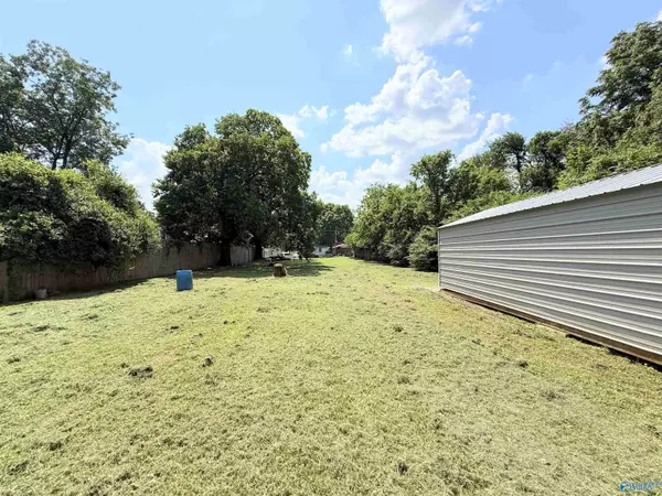 3911 Newson Road SW, Huntsville, AL 35805