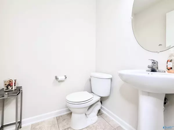 222 Laramie Circle NW, Madison, AL 35757