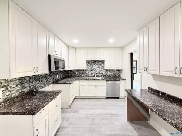 4403 Gazette Drive SW, Huntsville, AL 35805